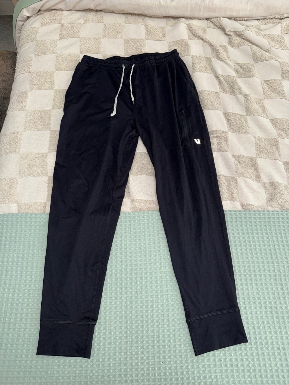 Vuori Sunday Performance Joggers size Large